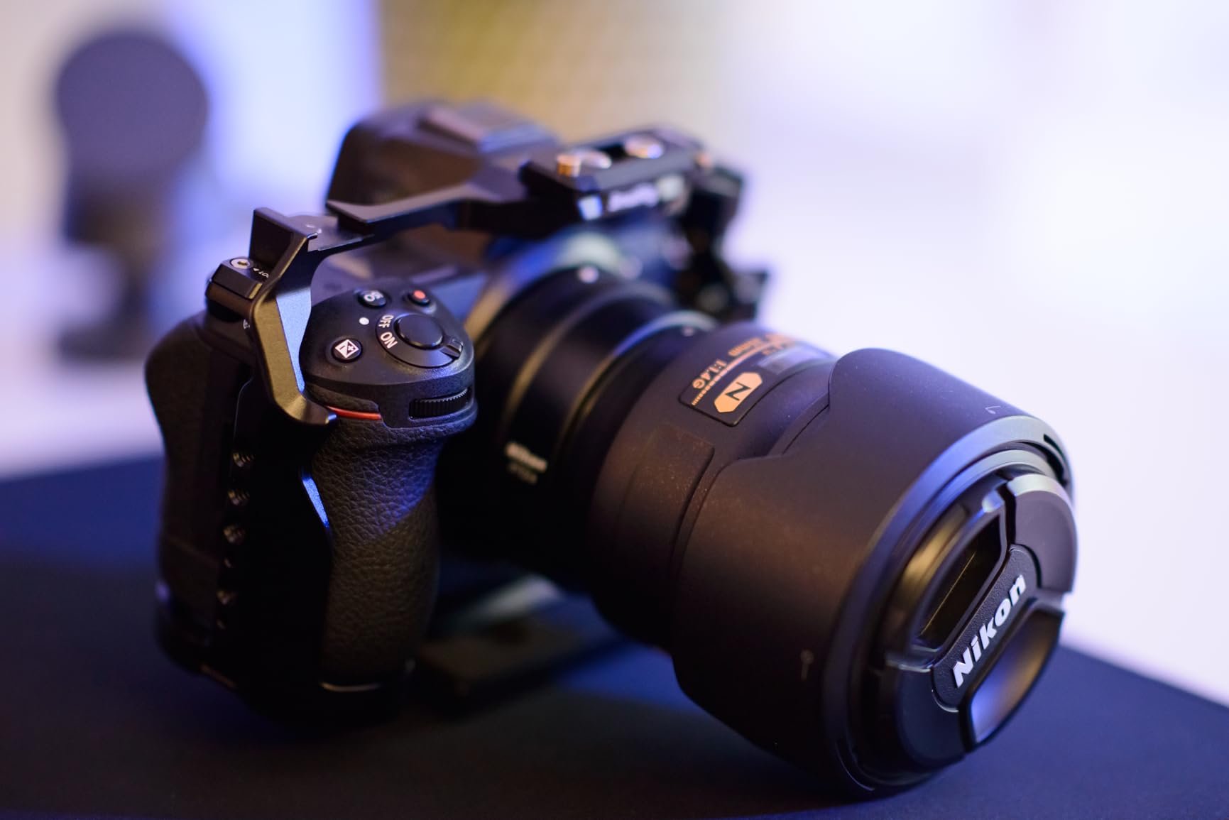 Sitzt perfekt an Z6II