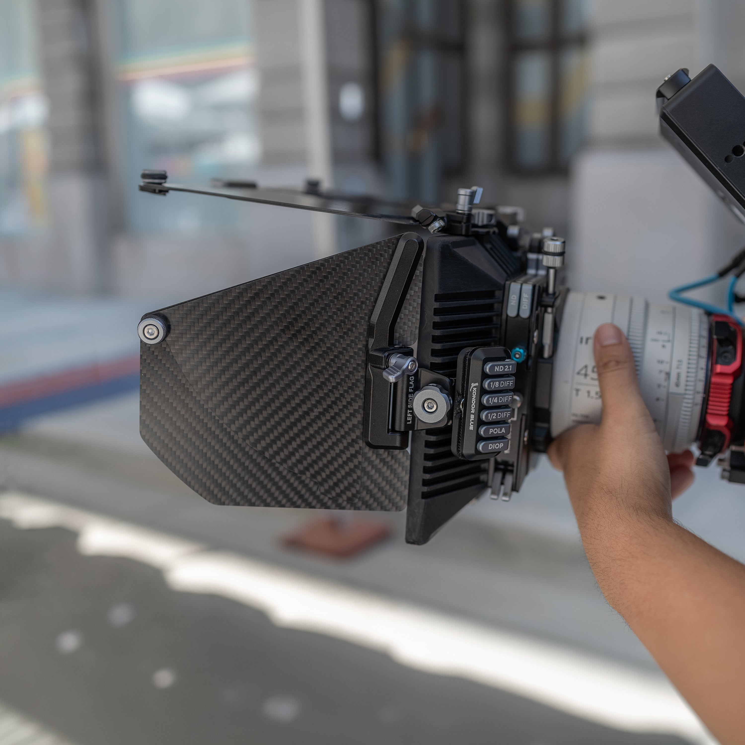 kondor-blue-hollywood-hood-f-r-4x5-pro-matte-box image 5