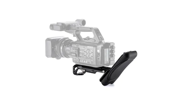 tilta-extendable-shoulder-pad-baseplate-f-r-camcorder-schwarz-open-box image 1