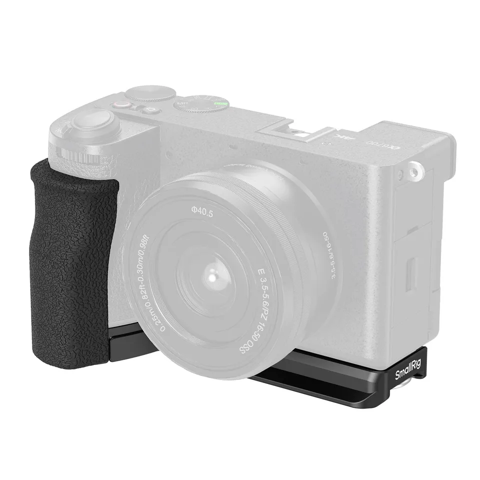 smallrig-5061-l-griff-f-r-sony-alpha-6700-silikon-handgriff-mit-arca-swiss-platt image 1