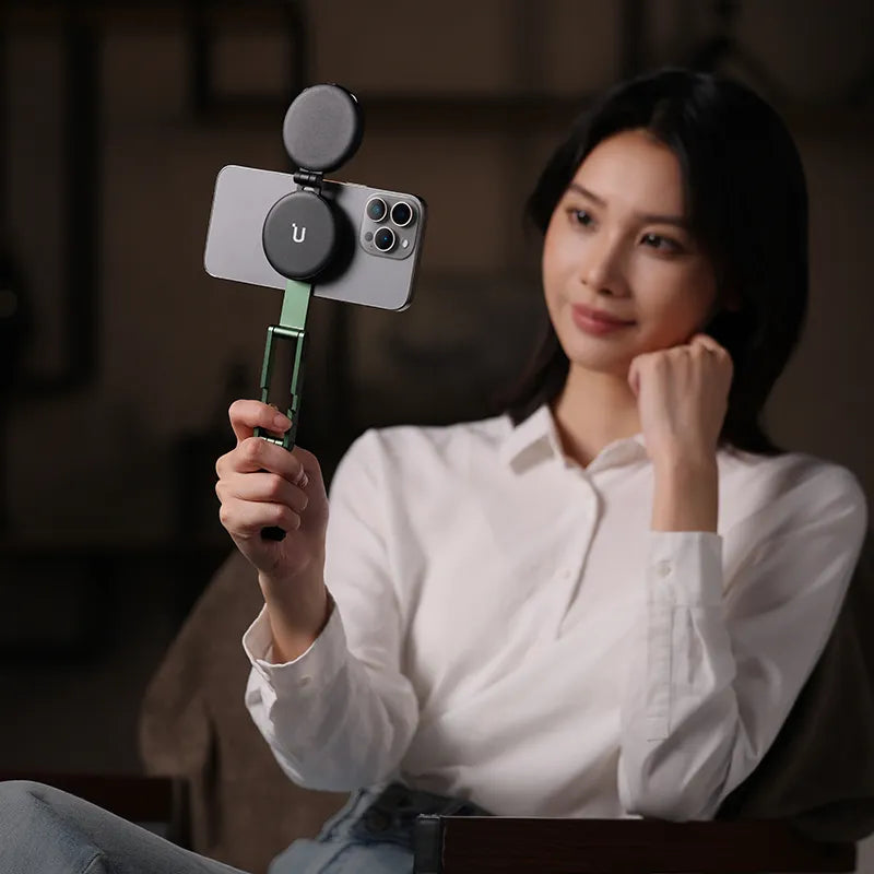ulanzi-ma60-foldable-magnetic-phone-tripod-maglock image 6