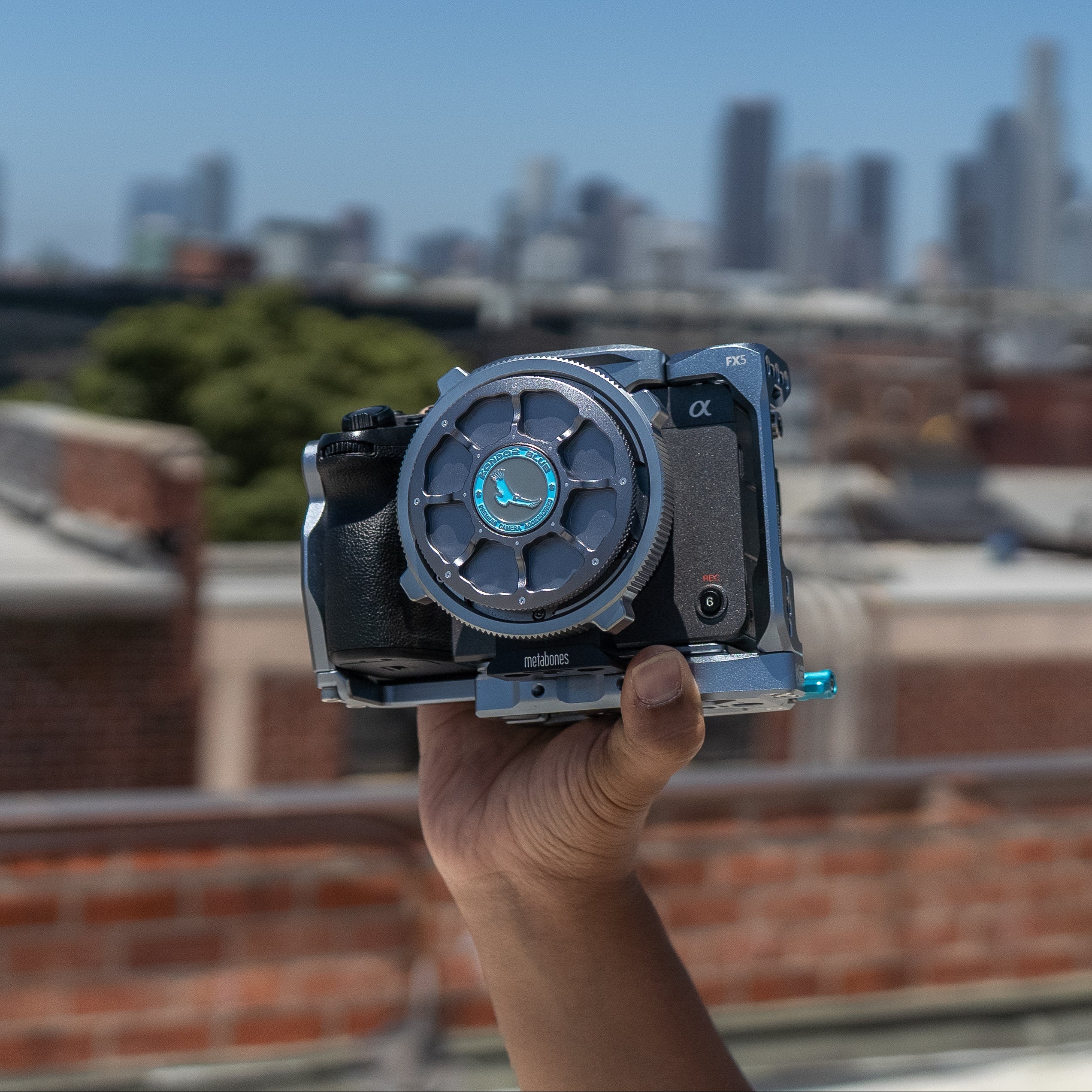 kondor-blue-sony-fx5-hybrid-camera-cage image 3