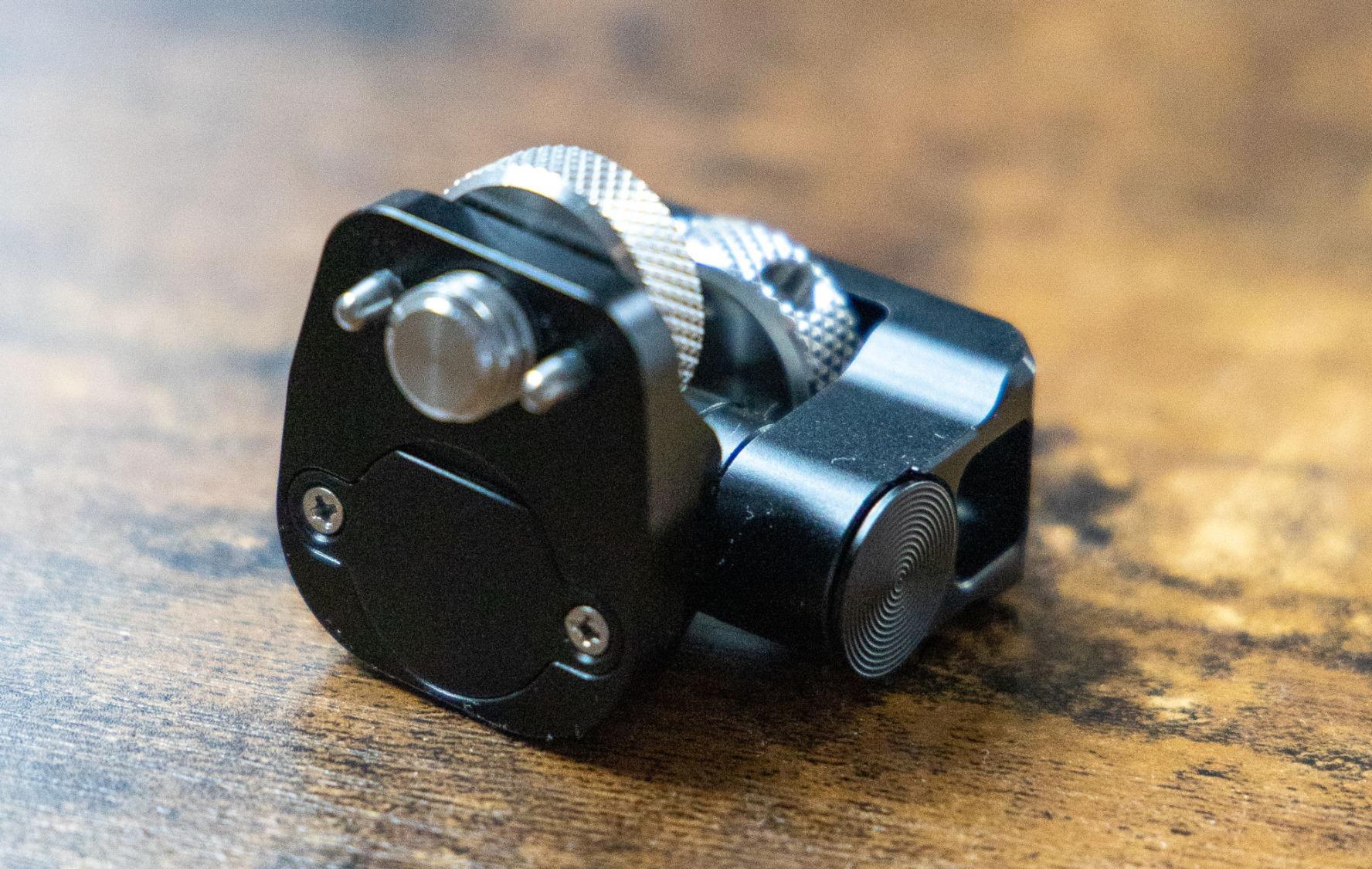 Stabiler Monitorhalter