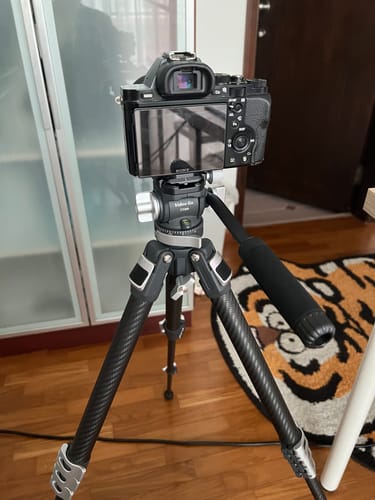 Bestes Reisestativ das ich hatte – leicht, stabil, Arca-Swiss und F38 kompatibel, ideal für Foto- und Videoprofis unterwegs