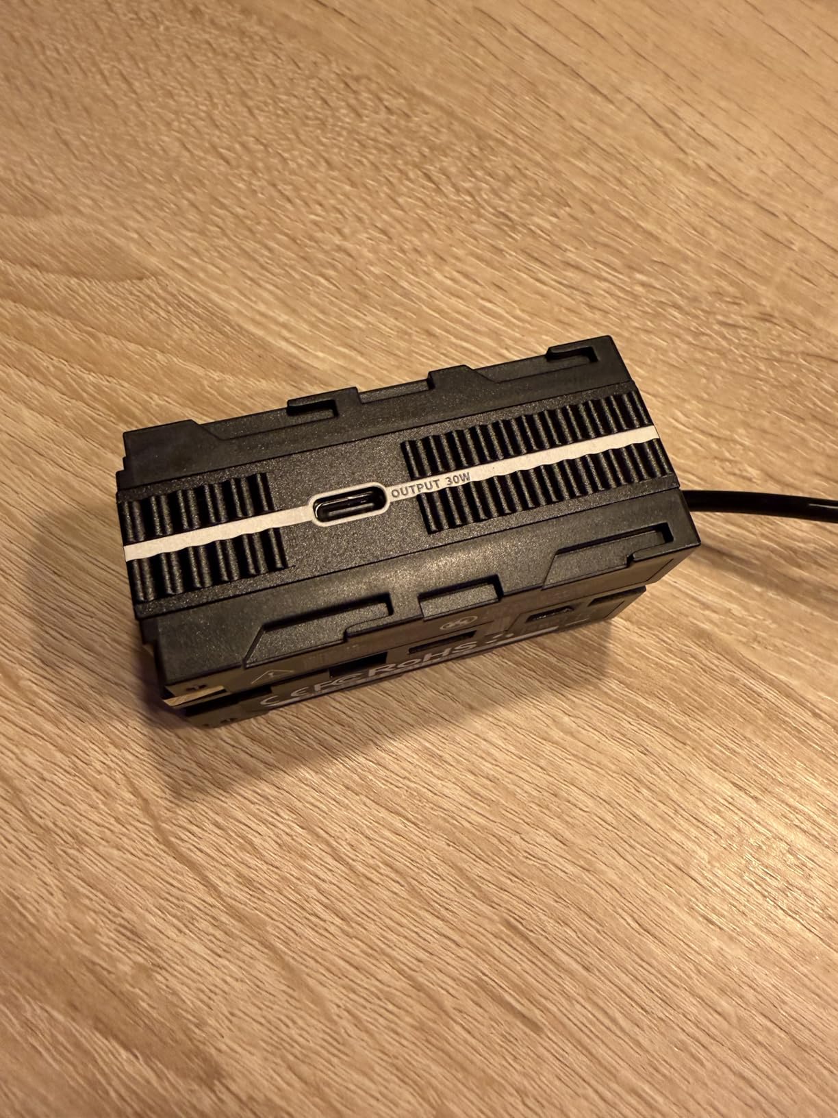 Saubere Lösung für V-Mount Nutzer
