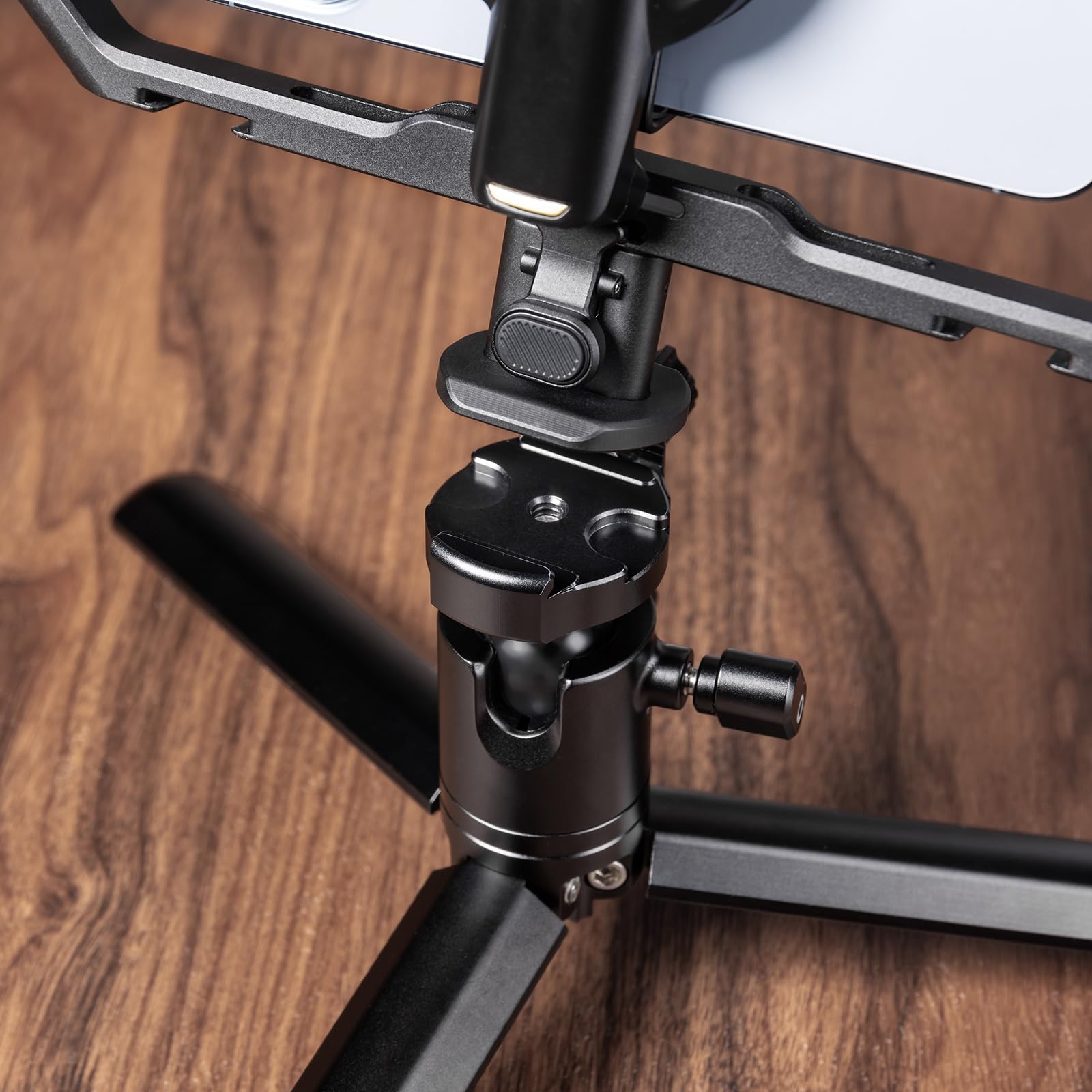 smallrig-4609-h11-schnellwechseladapter-arca-f-r-mobilk-fig image 3